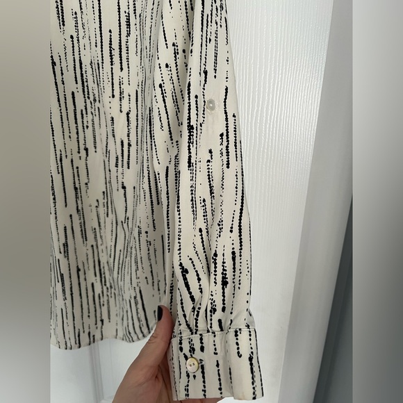 Jane delancey medium size dress shirt - Picture 6 of 6